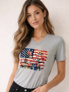 NWOT HEATHER GREY POLY BLEND V-NECK USA FLAG FLORAL PATRIOTIC  T-SHIRT SMALL